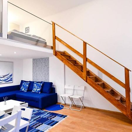 Cosy Two Bedroom Flat In Rottenbiller Str,Sky ブダペスト エクステリア 写真
